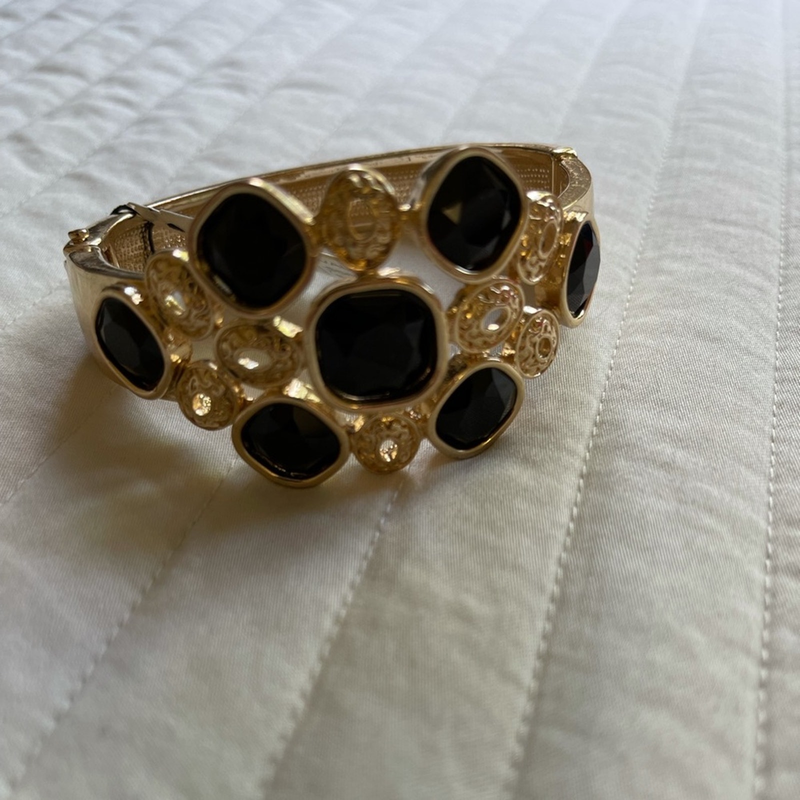 Carol Dauplaise Gold Bracelet 24$